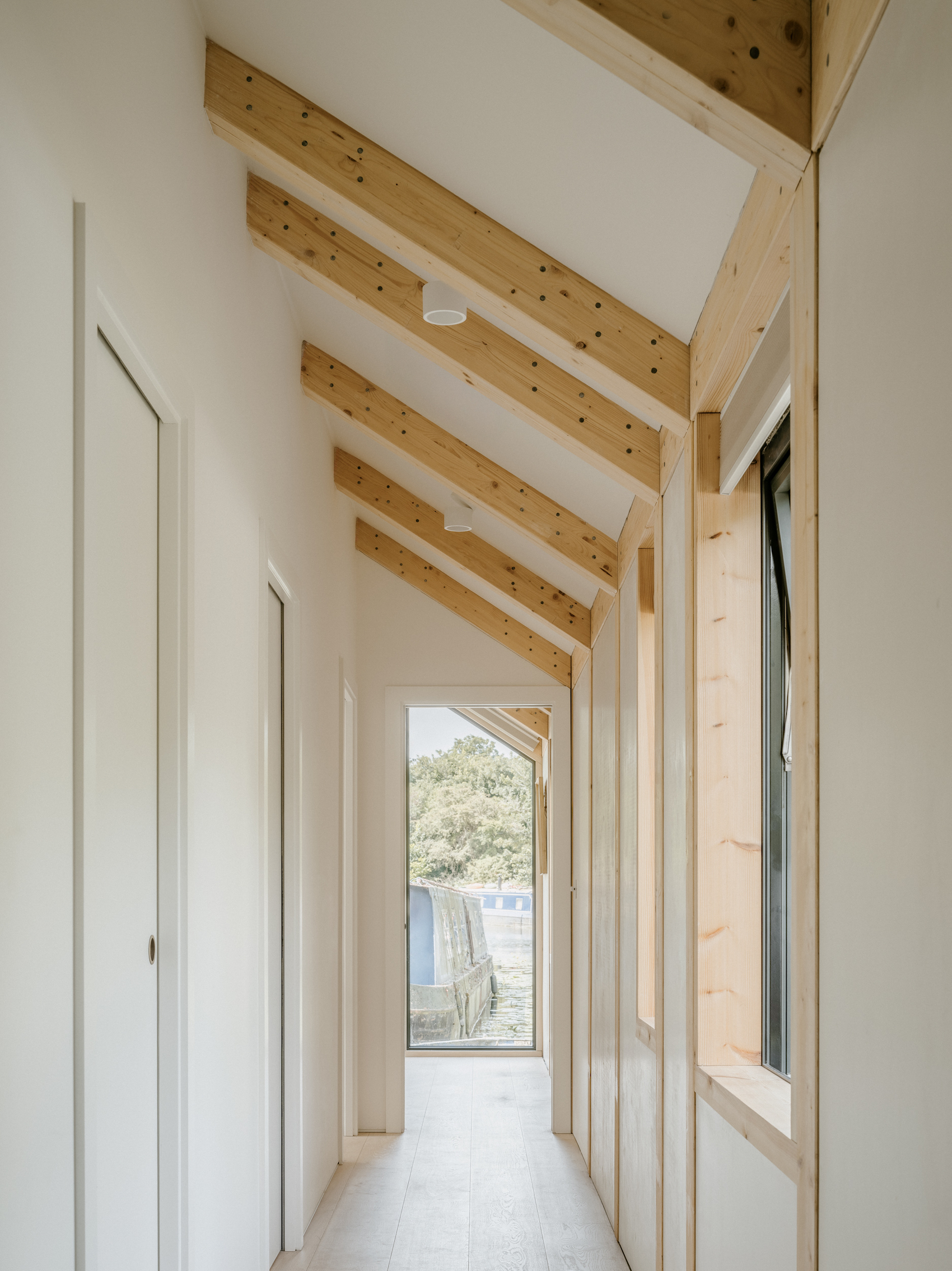 15_The Float House_TiggColl_©James Retief