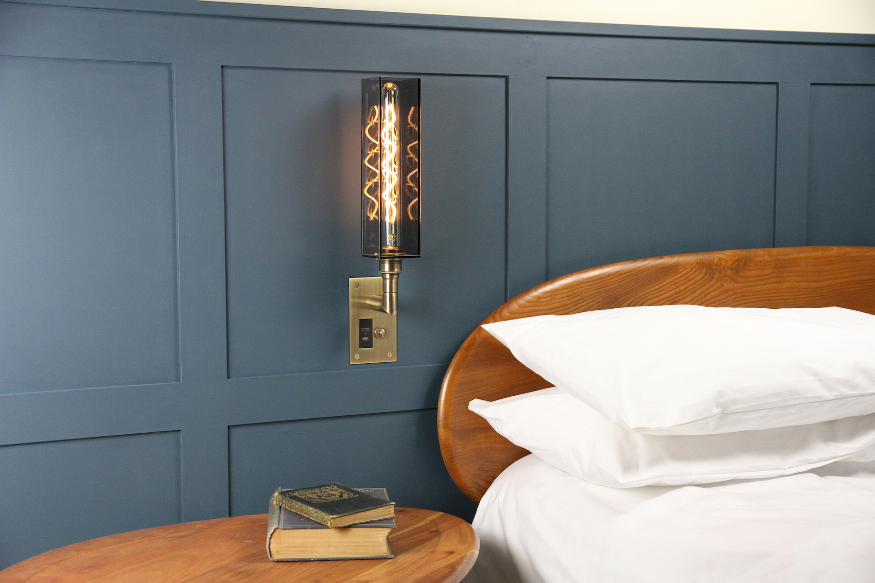 New finishes unveiled for the Focus SB Ambassador Wall Light