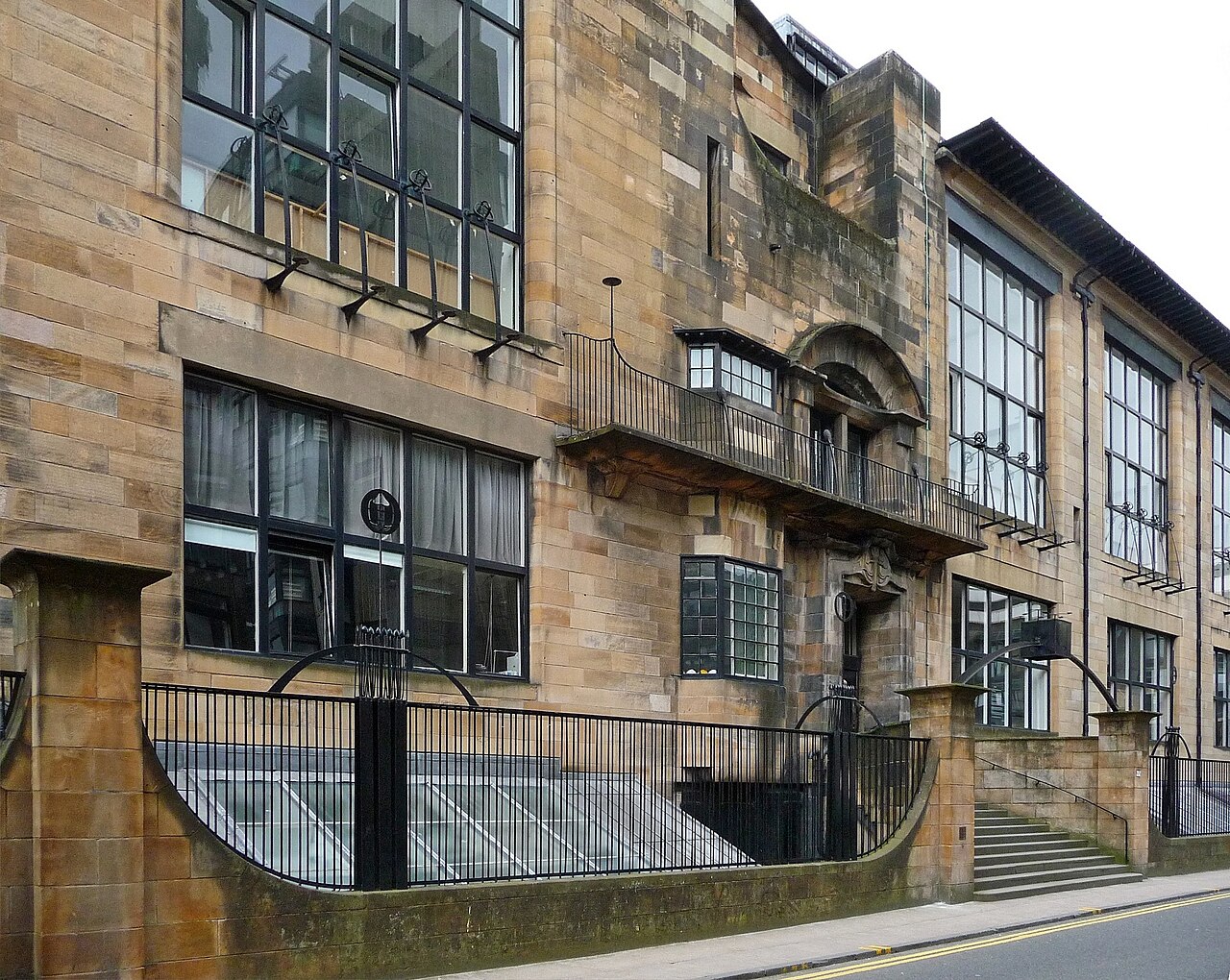 Glasgow School of Art to abandon full restoration of Mackintosh Building