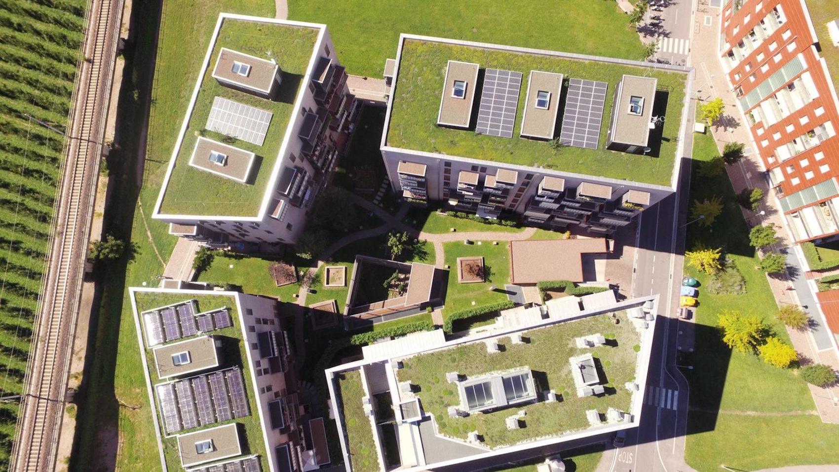 Blue roofs – unlocking the potential of the fifth façade